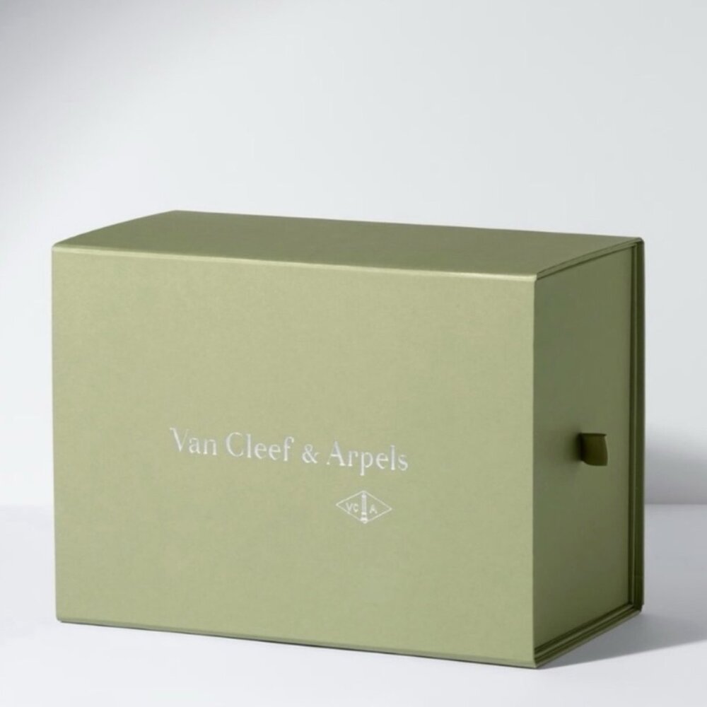 Van Cleef & Arpels Large Gift Box ONLY